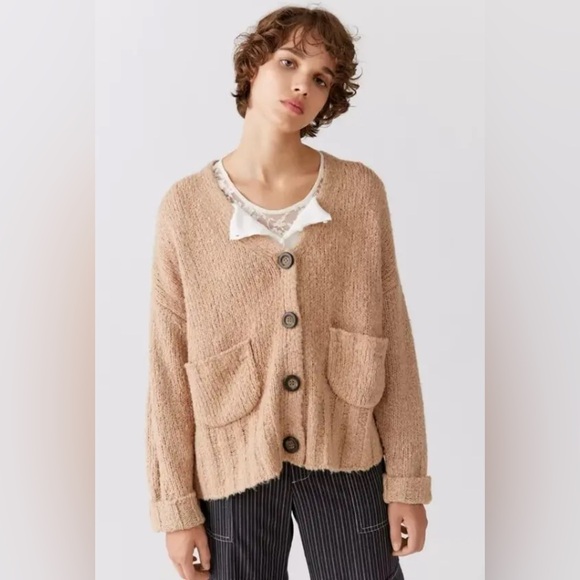 Urban Outfitters Women’s Slouchy Tan Button Front Cardigan w/Pickets Size Med‎ - Picture 1 of 9